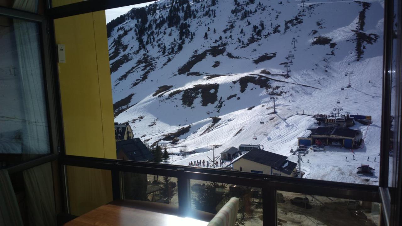 Tobazo Candanchu Pie De Pista Kültér fotó