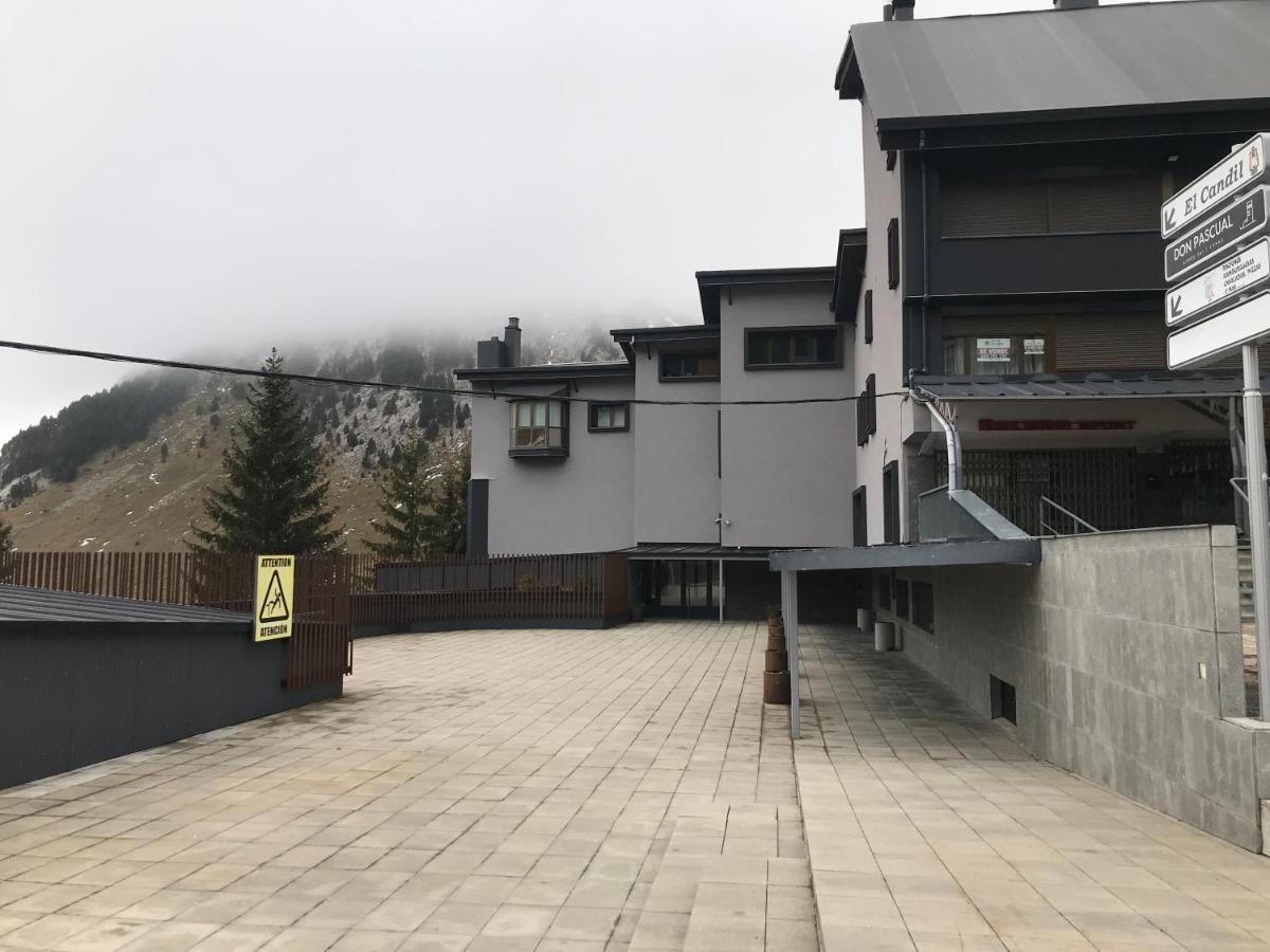 Tobazo Candanchu Pie De Pista Kültér fotó